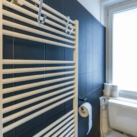 Apartment 3-zi - 6 Personen - Zentral-bielefeld - Kostenloser Parkplatz *