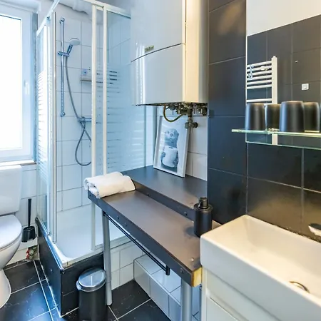 Apartment 3-zi - 6 Personen - Zentral-bielefeld - Kostenloser Parkplatz Bielefeld